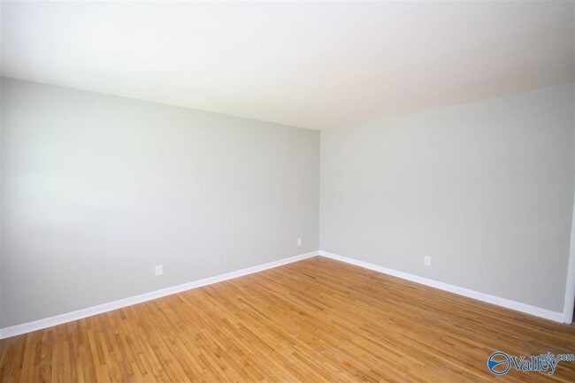 Foto del edificio - 3423 Rosedale Dr NW