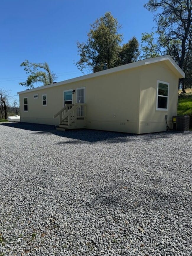 Building Photo - Peaceful and Serene Country Setting Mobile Home on 1.3 Acres