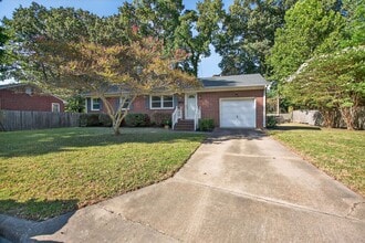 Building Photo - 347 Cabot Dr