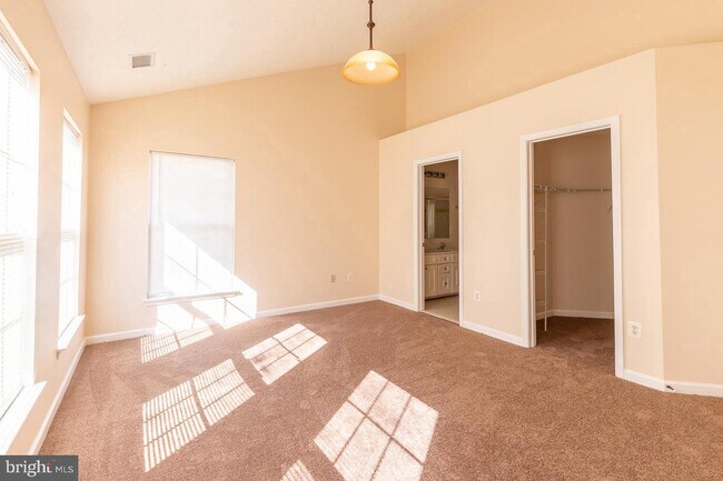 Building Photo - 11018 Mill Centre Dr