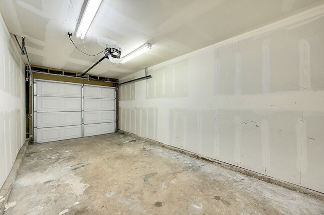 Foto del edificio - $2,295.00, 3 bed, 2 bath located in Fountain