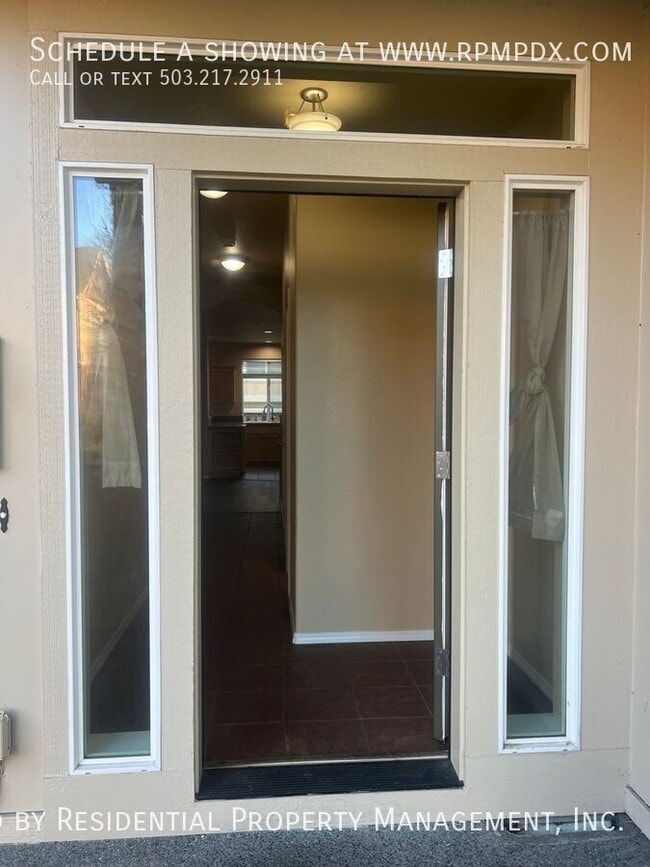 Building Photo - 17284 SW Pleasanton Ln