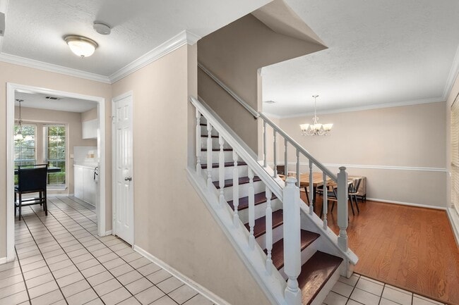 Building Photo - 16906 Poplar Hill St