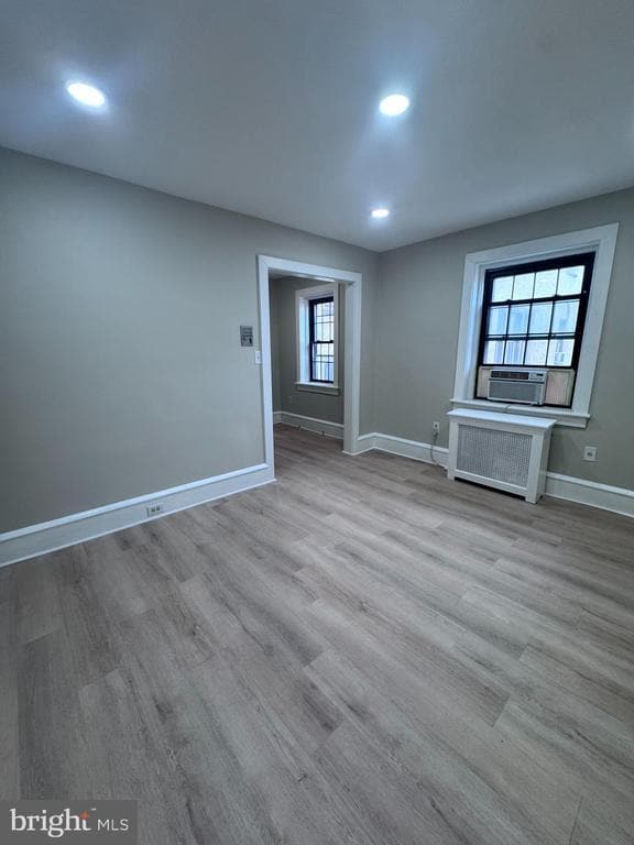 Foto del edificio - 210 E Maple Ave