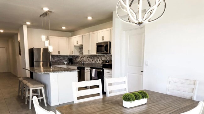 Foto del edificio - 5114 Armina Pl