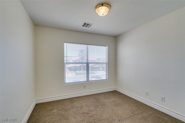 Foto del edificio - 6333 Adrock Ct
