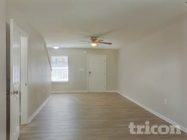 Building Photo - 3627 Alexander Forest Dr