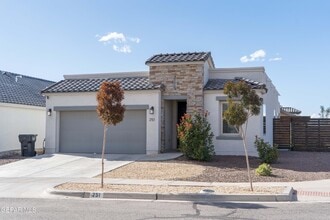 Building Photo - 251 Herts Wy