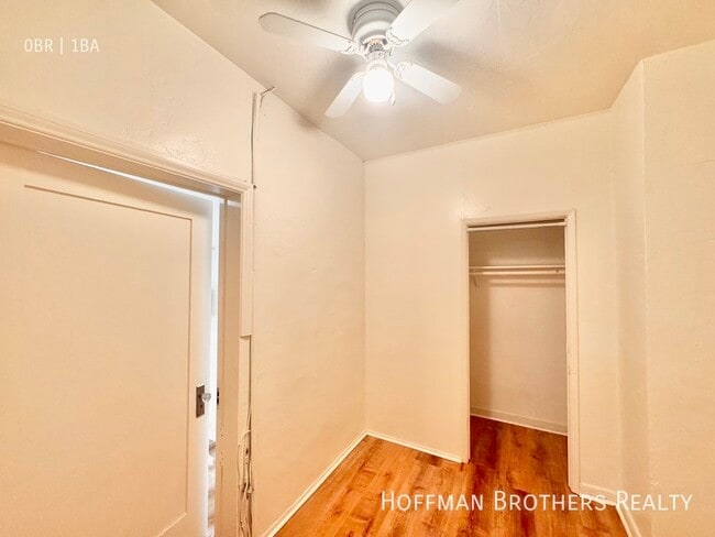 Foto del edificio - 608 S Dunsmuir Ave