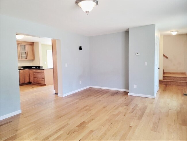 Foto del edificio - 97 Packard Rd