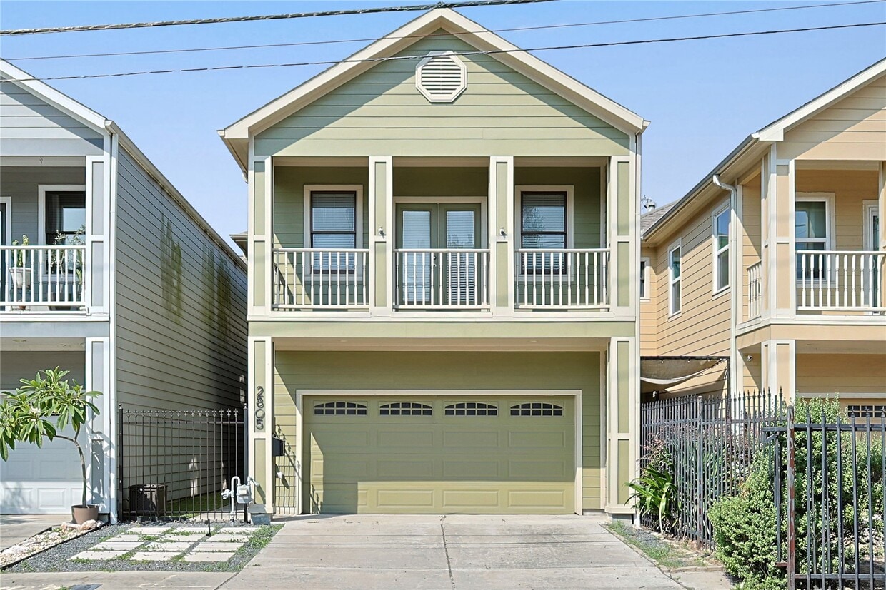 Foto principal - 2805 Arlington St