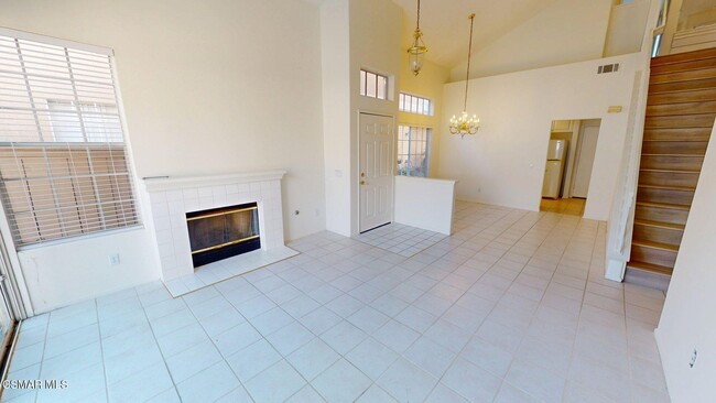 Building Photo - 4862 Martona Dr