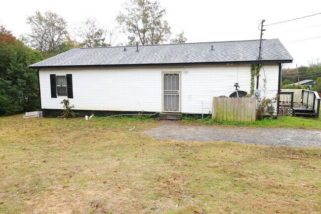 Foto del edificio - 2872 Antioch Rd