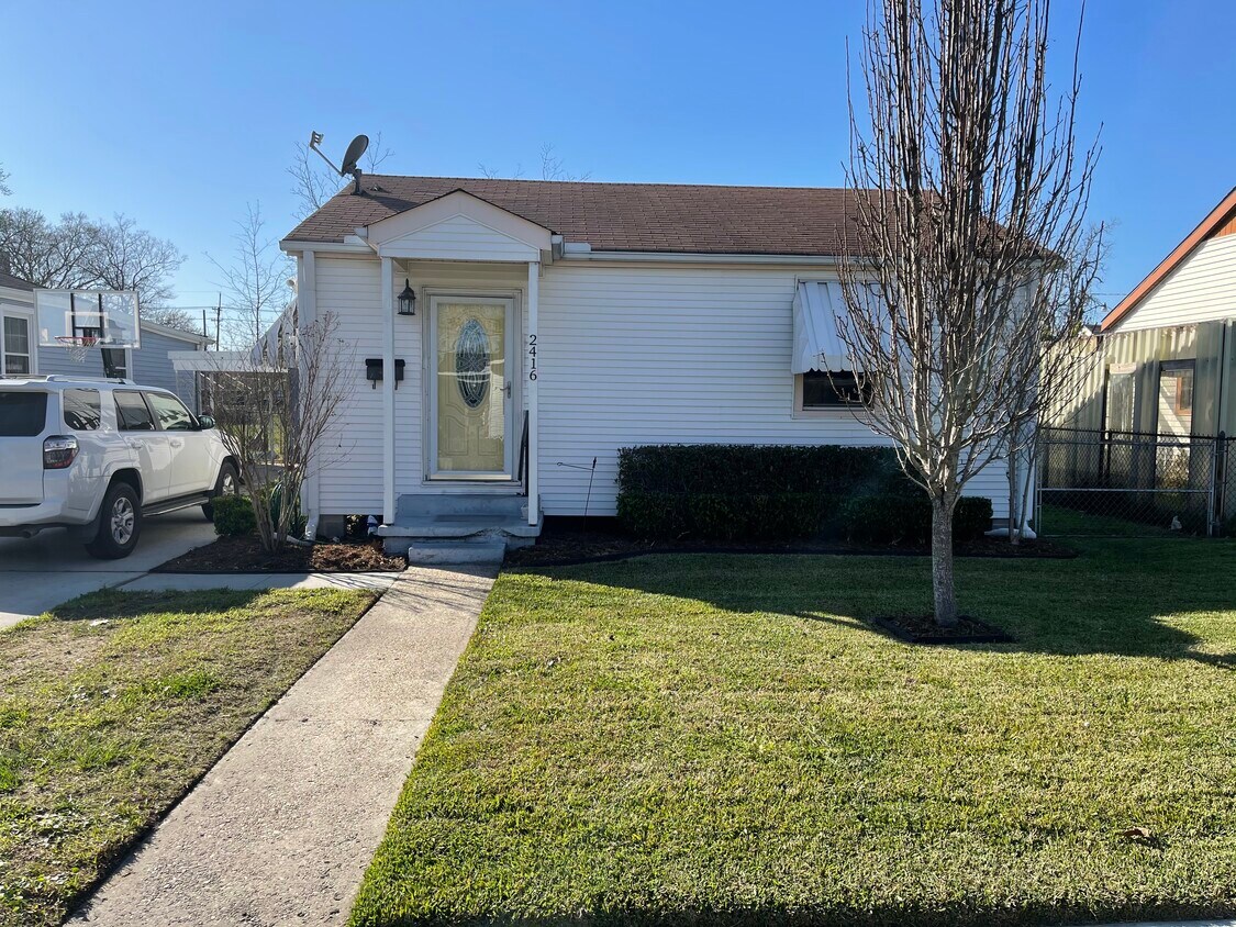 2416 Fenelon St, Chalmette, LA 70043 House Rental in Chalmette, LA