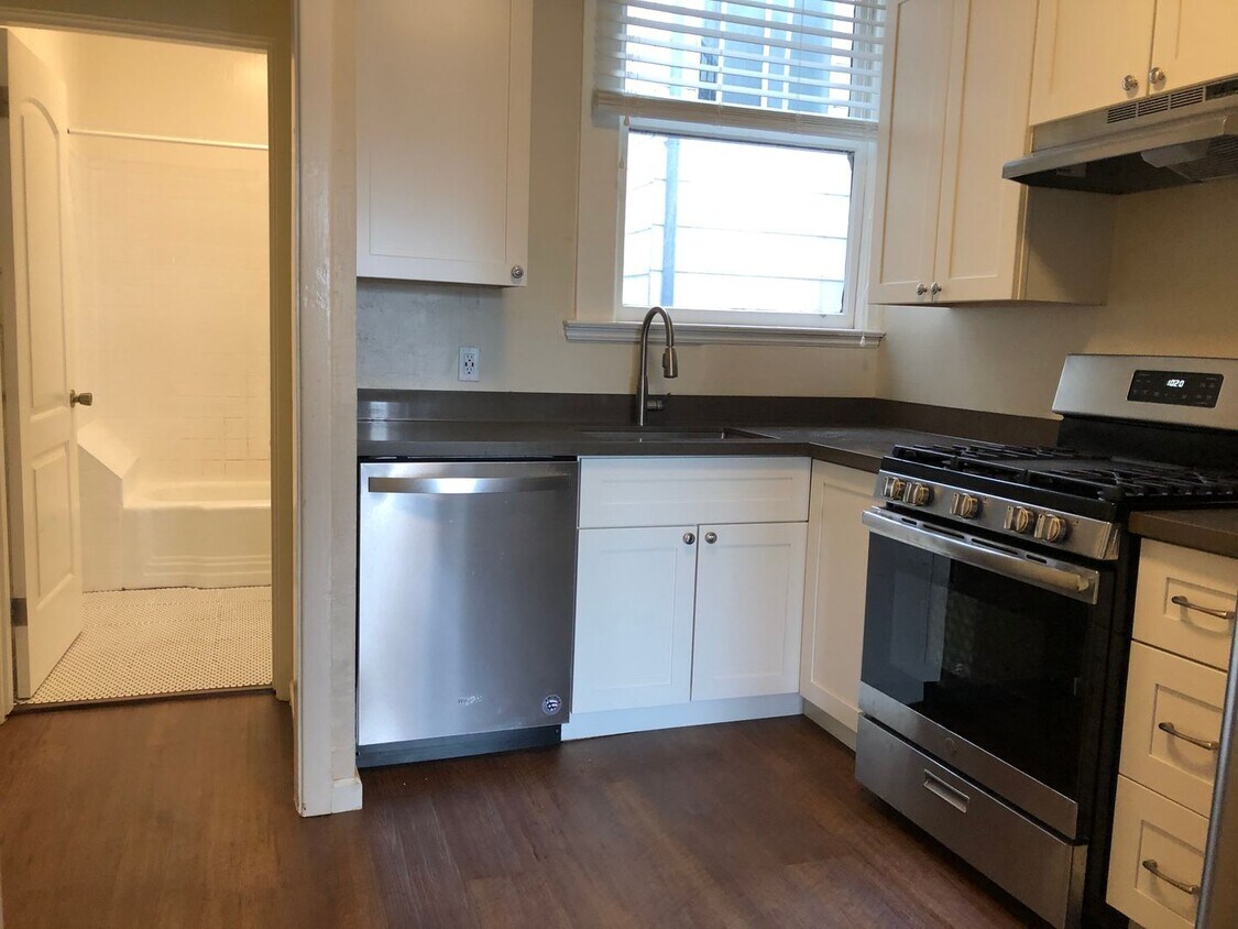Primary Photo - REMODELED! DISHWASHER! LAUNDRY ON-SITE! HA...