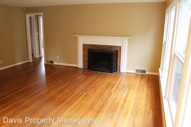 Building Photo - 3 br, 2 bath House - 8234 43rd AVE NE
