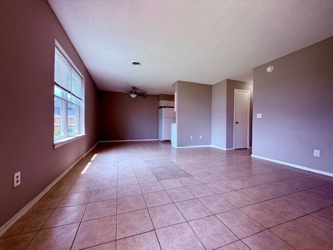 Building Photo - ***1247 W. Sunset***