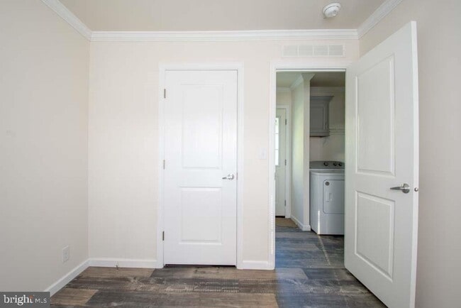 Building Photo - 200 Beechwood Ave