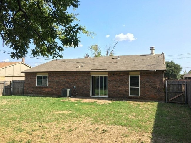 Building Photo - 6921 Mid Cities Blvd