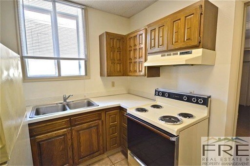 Foto del edificio - 217 E 3rd Ave