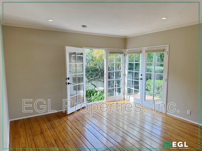 Building Photo - 850 Commonwealth Ave