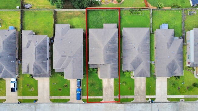 Foto del edificio - 1437 Northwood Springs Dr