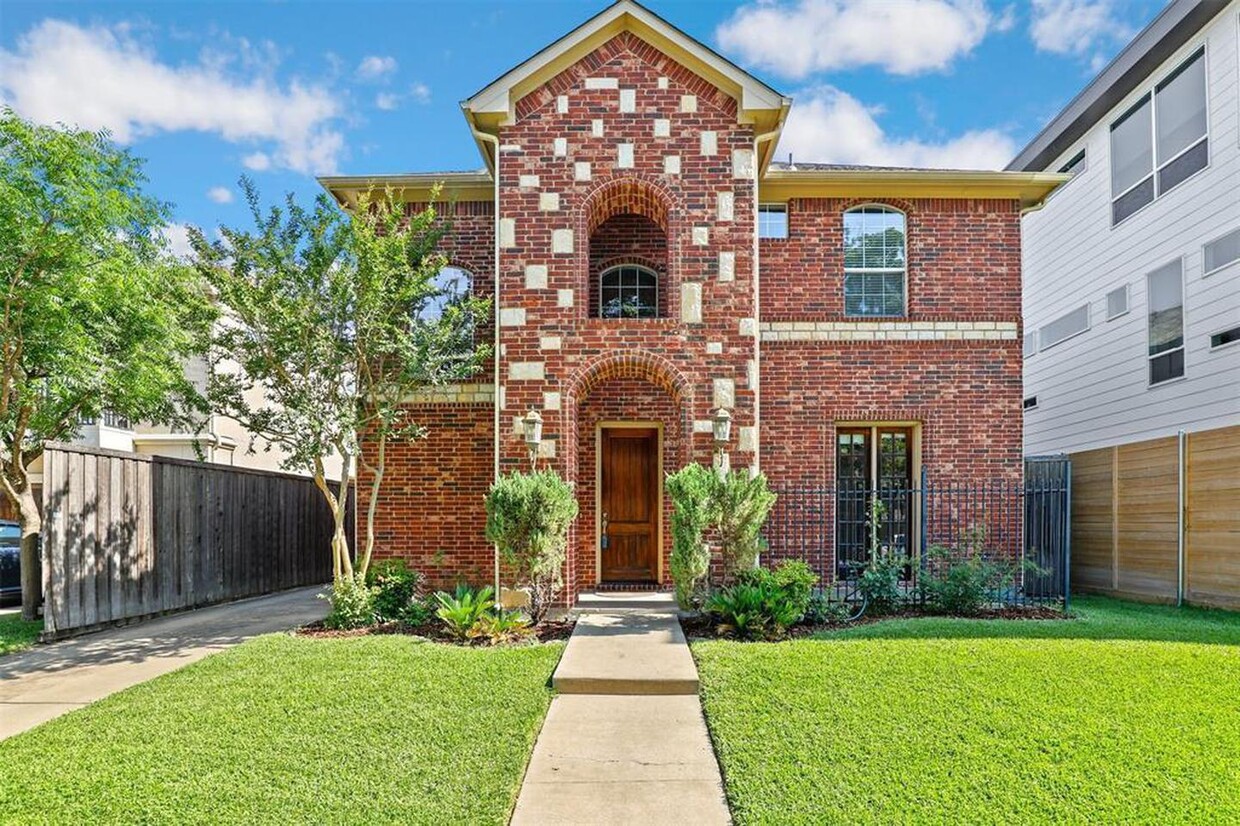 Foto principal - Luxurious Lower Greenville home walkable t...