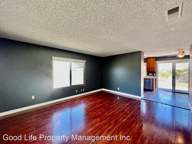 Building Photo - 2 br, 1.5 bath House - 10925 Via Banco