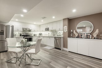 Building Photo - 31 Mount Forest Dr