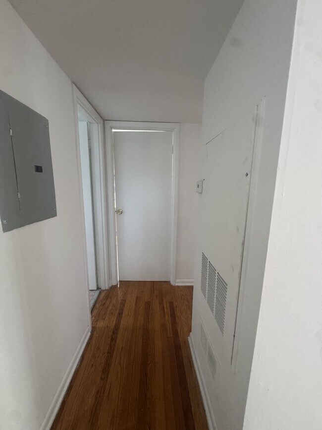 Foto del edificio - 215-Hillcrest