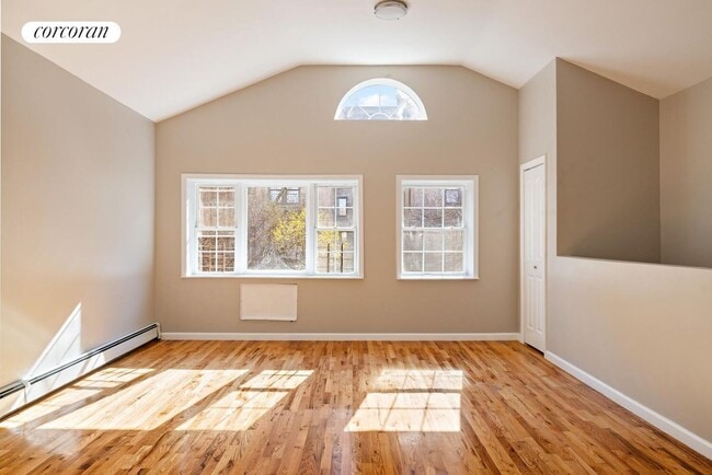 Building Photo - 315 E 163rd St