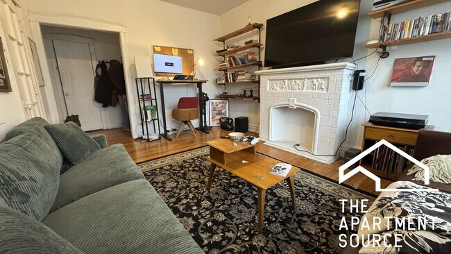 Foto del edificio - 2919 W McLean Ave