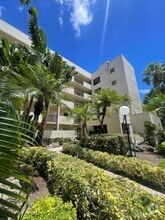 Building Photo - 2900 NW 42nd Ave