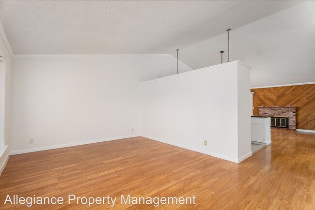 Building Photo - 3 br, 2 bath House - 8190 Gandy Dancer Way