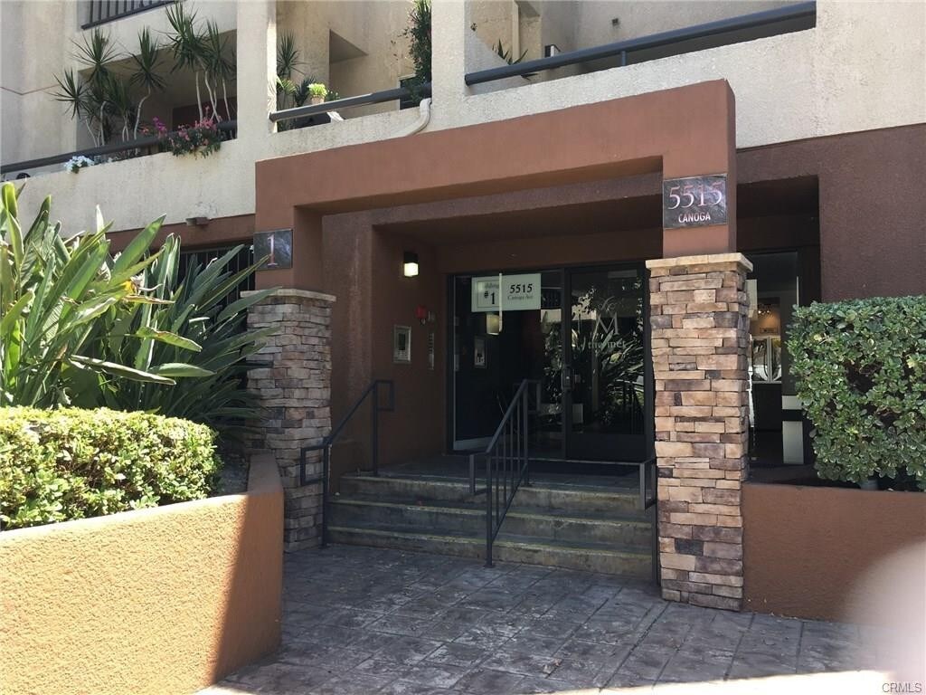Foto principal - 5515 Canoga Ave