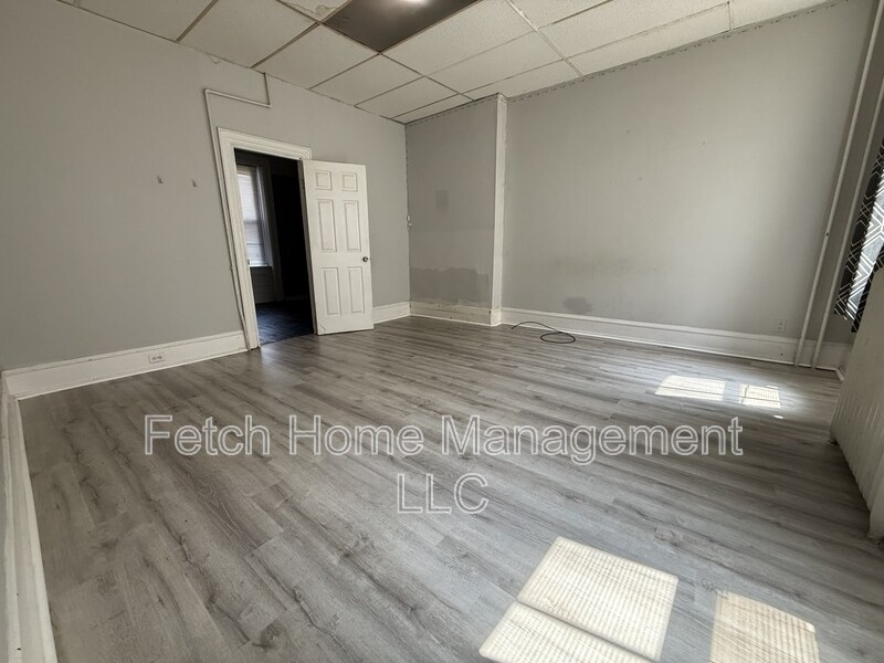 Foto principal - 633 Manor St