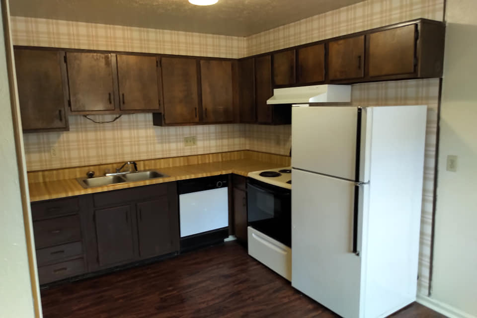 Primary Photo - 1503 E Beverly Dr