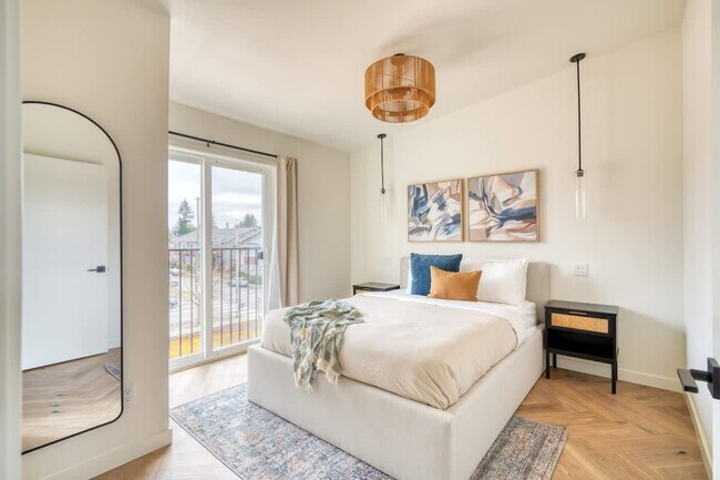 Foto del edificio - 5012-5022-5022 NE 26th Ave
