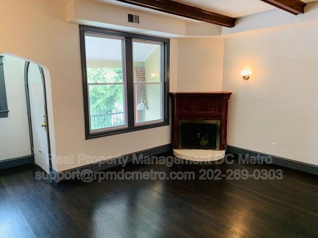 Building Photo - 1397 Sheridan St NW