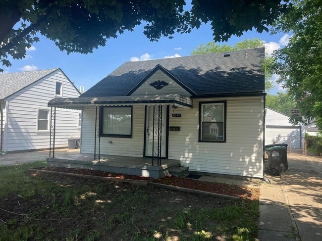 Building Photo - 5847 Weddel St