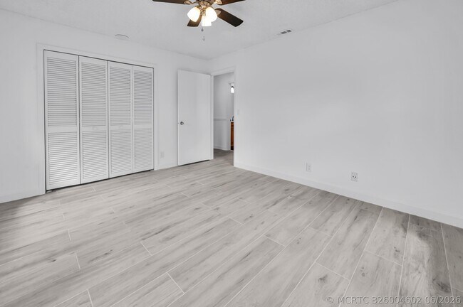 Foto del edificio - 7619 Silver Woods Ct