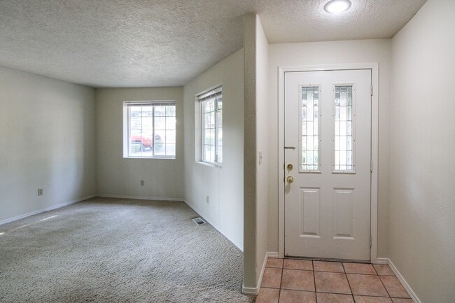 Foto del edificio - 3200 Lorian Ln SE