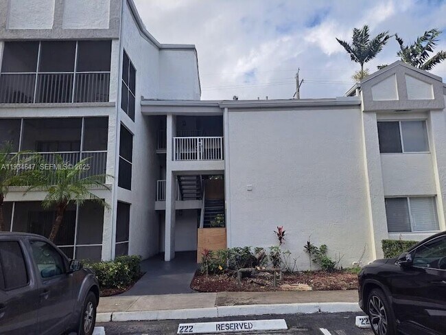 Foto del edificio - 5612 Rock Island Rd