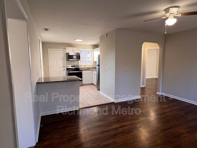 Foto del edificio - 4608 Eastover Ave