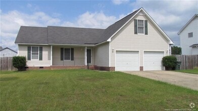 Building Photo - 2442 Larwood Dr
