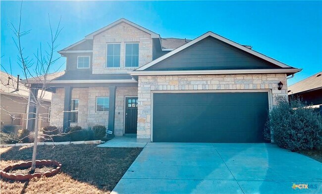 Foto del edificio - 533 Summersweet Rd