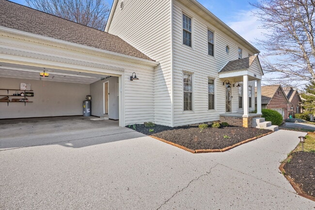 Building Photo - Fully Renovated 4BR/2.5BA Gem in Sought-After Benington – West Knoxville's Best-Kept Secret!