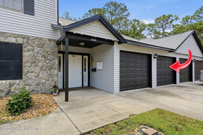 Building Photo - 9020 York Ln