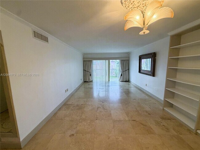 Foto del edificio - 7550 SW 82nd St