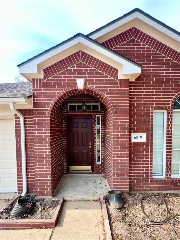 Building Photo - 6019 Settlers Village Dr